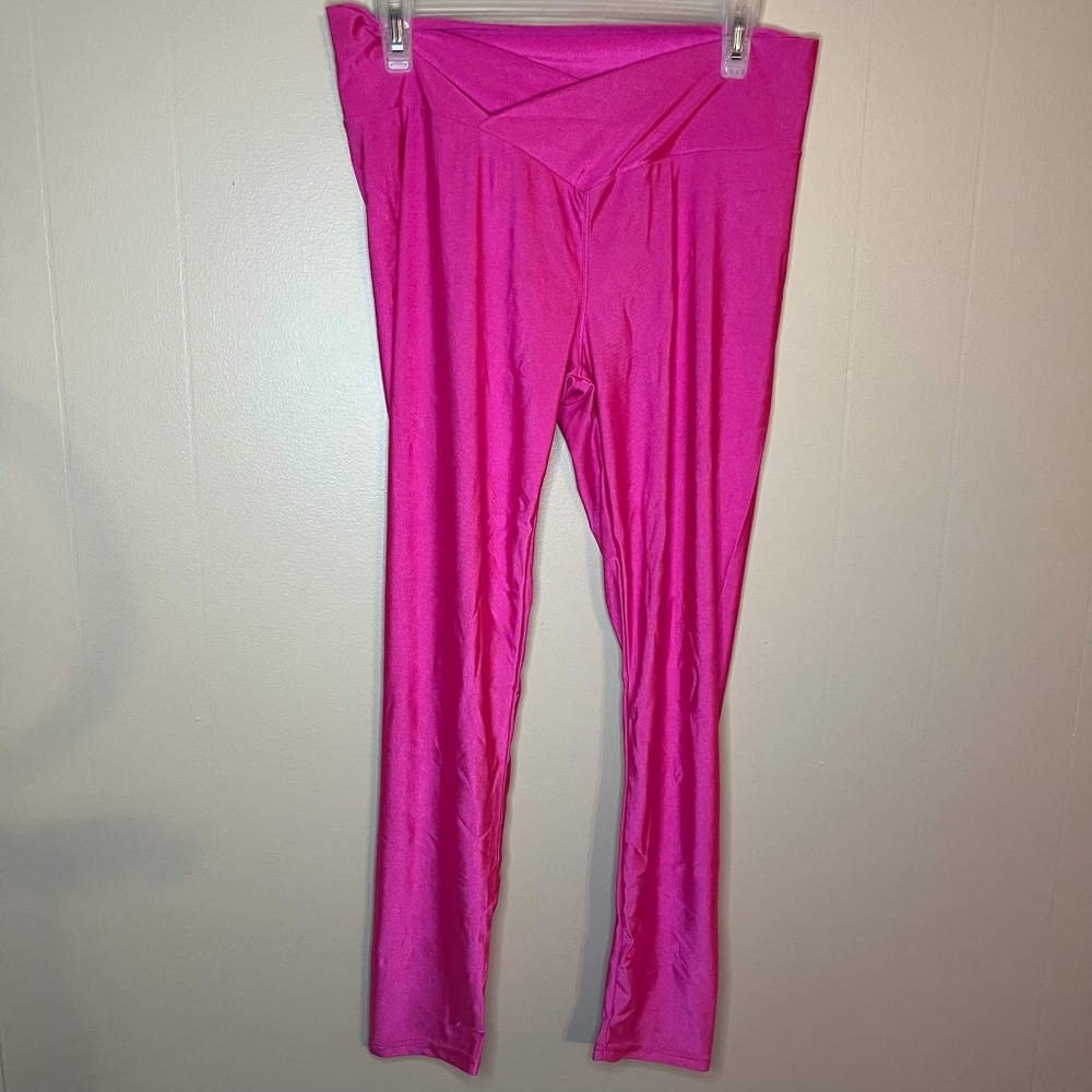 Hupplle Neon Pink Criss Cross Front Large Leggings